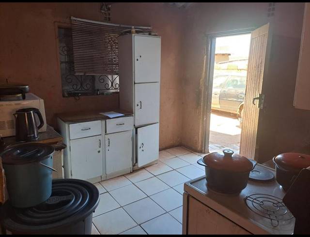 2 BEDROOM HOUSE FOR SALE IN DOBSONVILLE